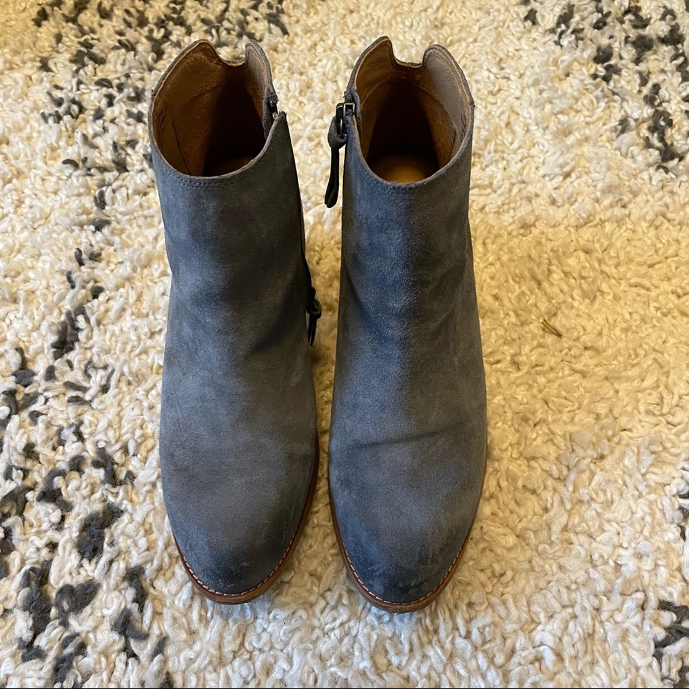 Women’s Grey Suede Block Heel Ankle Boots - Stylish Everyday Bootie - Picture 4 of 5